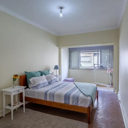 Rum i privatbostad Evd-rentals Olival Bastos Lisboa